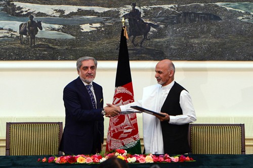 阿富汗：两位总统候选人签署组建团结政府的协议 - ảnh 1